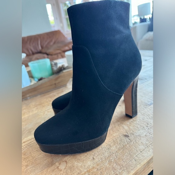 Via Spiga Reka Suede Platform Ankle Boot - Picture 2 of 9